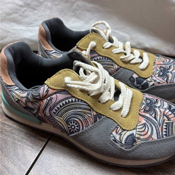inkkas Shoes - inkkas Multicolor Patterned Athletic Sneakers in Gray, Pink, Yellow, Teal